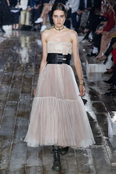 Look 74